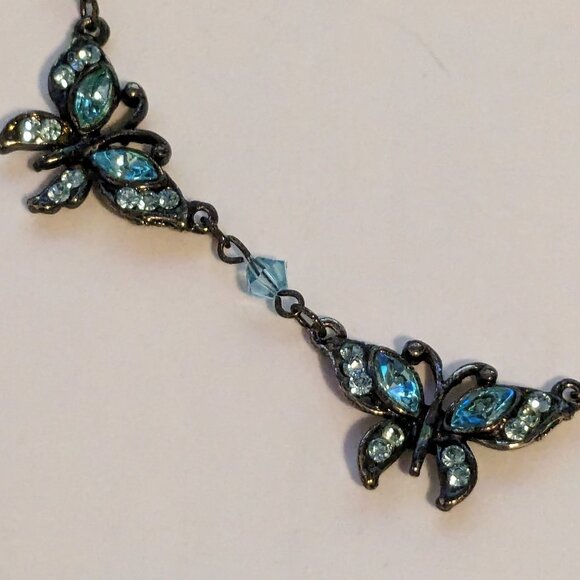 AUSTRIAN CRYSTAL U.S.A. 3 Butterfly Blue Crystal Beaded Necklace - Picture 4 of 5
